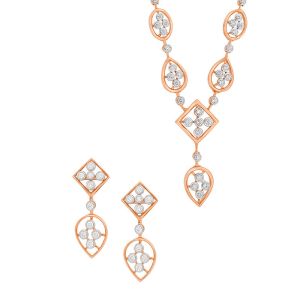 18k Diamond Dimensional Clusters Diamond Necklace 