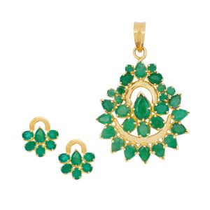 22k Gold Exquisite Emerald Pendant Set