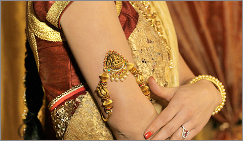 south indian bridal 22k gold V vanki south indian bridal 22k gold V vanki